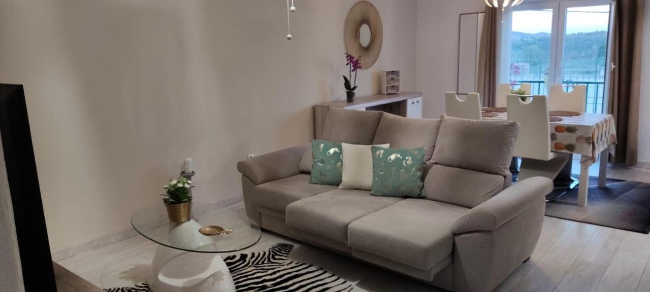 Apartamento Alagoinha วิลานอวา ดิ มิลฟงติส ภายนอก รูปภาพ